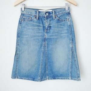 GAP Medium Wash Denim Skirt